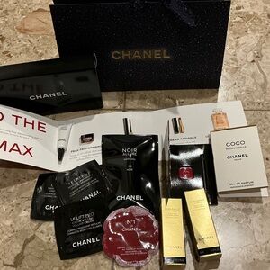 Chanel Beaute mini sample sized collection with holiday packaging